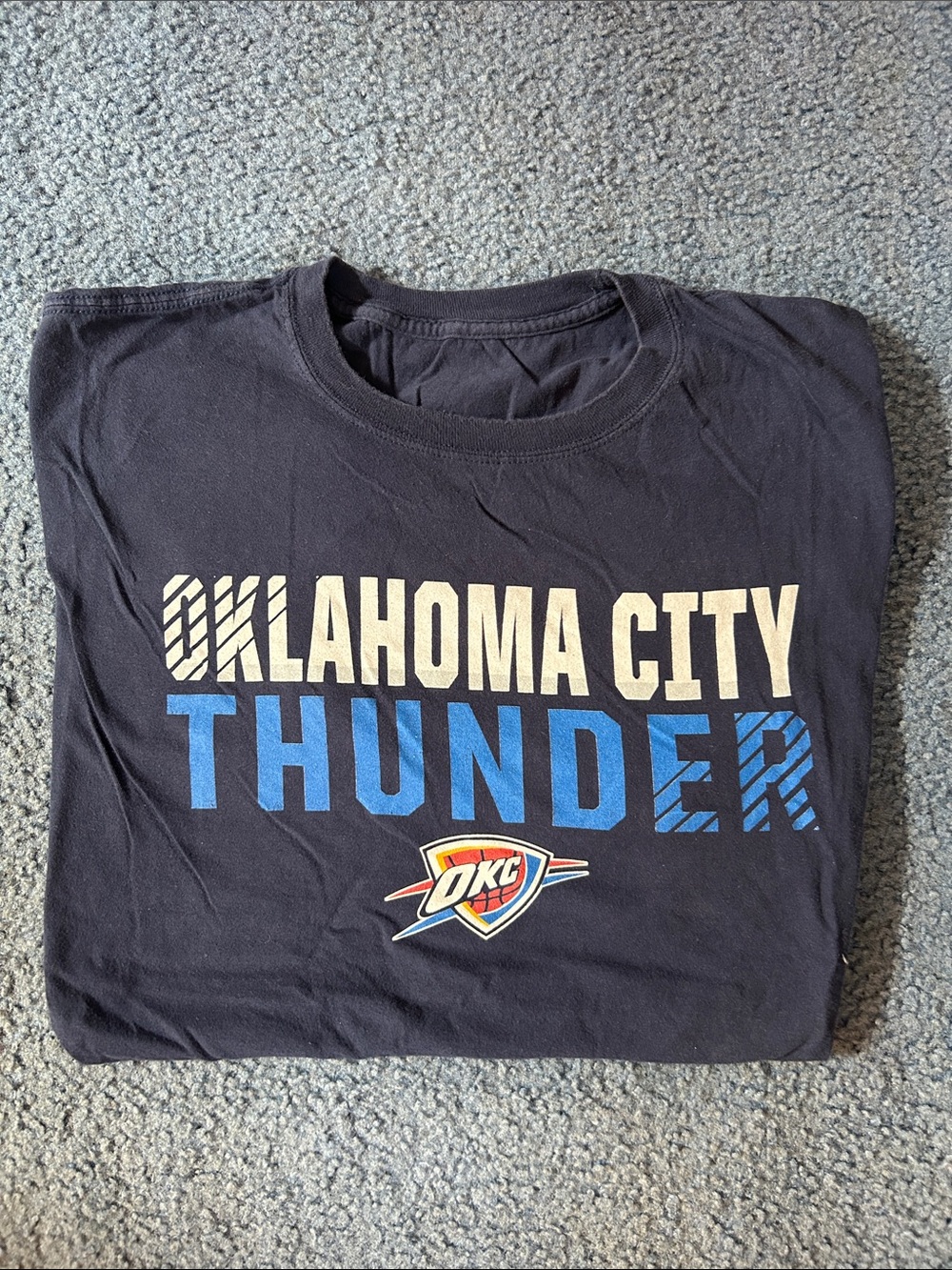 Oklahoma City Thunder Men’s Graphic Tee - Navy